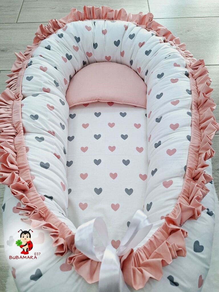 Bubamara037 Gnezdo za bebe sa karnerom Srca, Roze