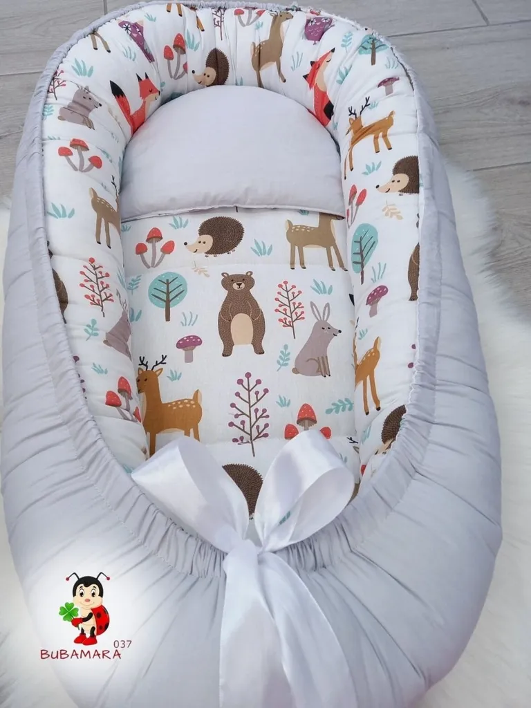 Bubamara037 Gnezdo za bebe Šumska družina, Svetlosivo