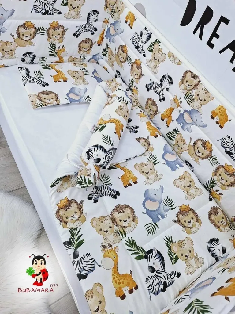 Bubamara037 Set posteljine za krevetac sa ravnom ogradicom, Beli