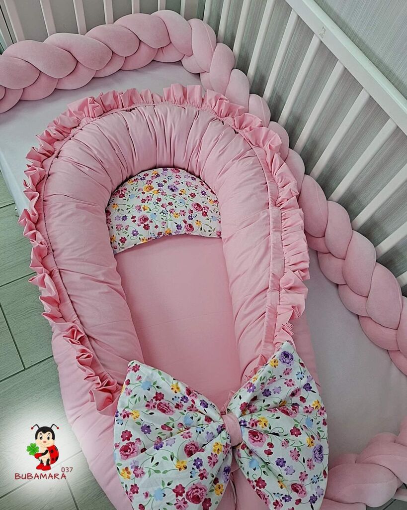 Bubamara037 Gnezdo za bebe sa karnerom Cvetići, Roze