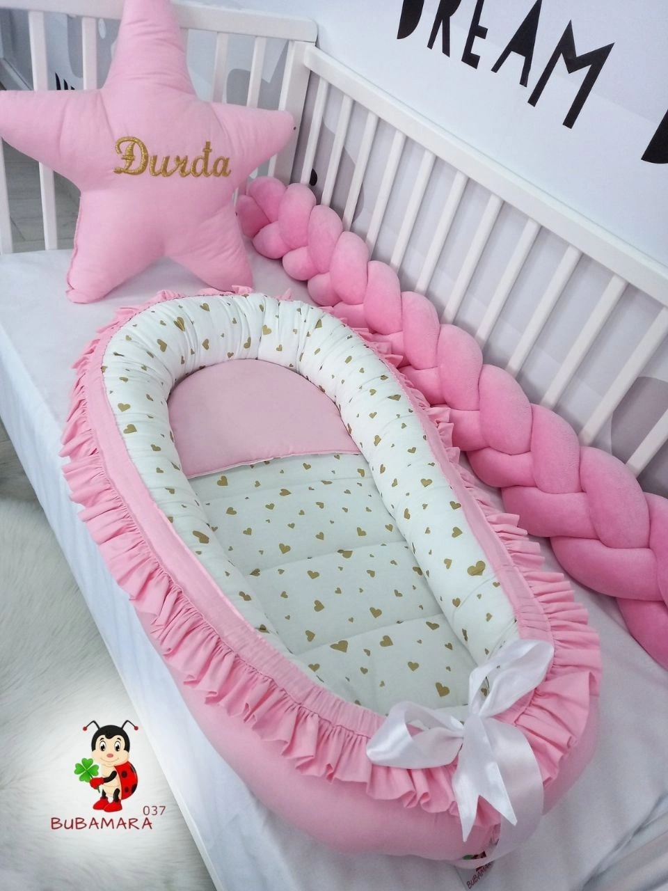 Bubamara037 Gnezdo za bebe sa karnerom Srca, Roze