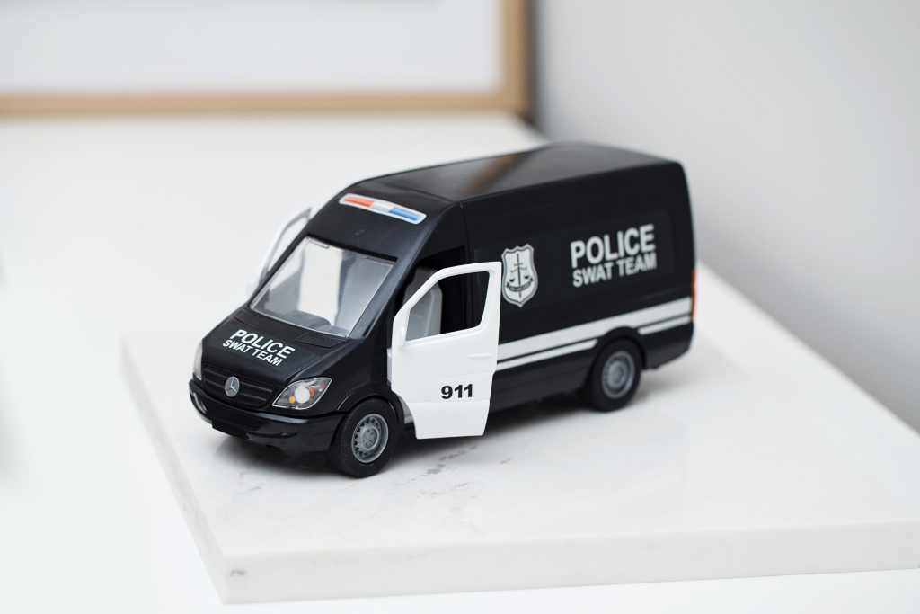 Welly Mercedes Benz Sprinter Crni , Policija, Crna