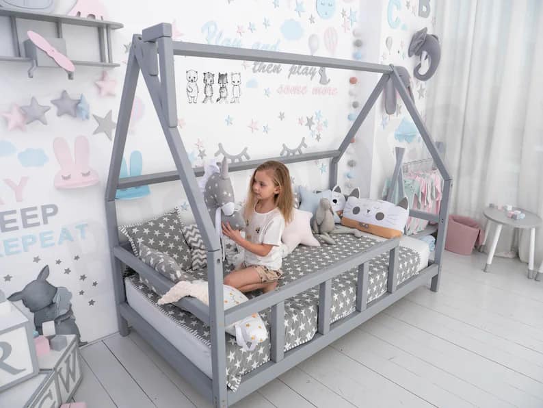 MEBEL MAK MAKEDONIJA Eдинечен кревет MONTESSORI сив Најголема онлајн